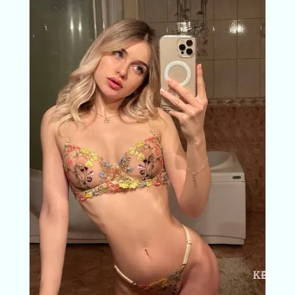 Вирт шоу с фантазией.Реала нет .жаркие фотки ,видео ,Интиим чатик